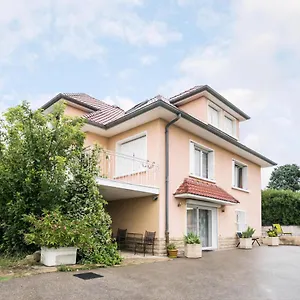 Apartment Independant En Maison A 15 Min De Lyon Saint-Symphorien-dʼOzon
