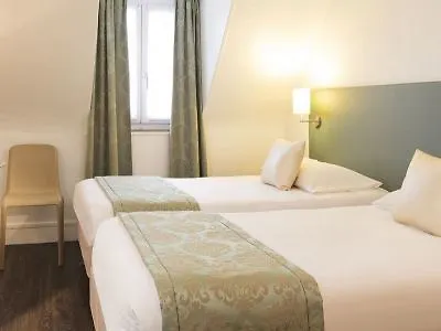 ***  Hotel Beaurepaire Paris France